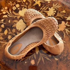 BLOCH ballet chic peach woven leather flats sz5.5 sz36